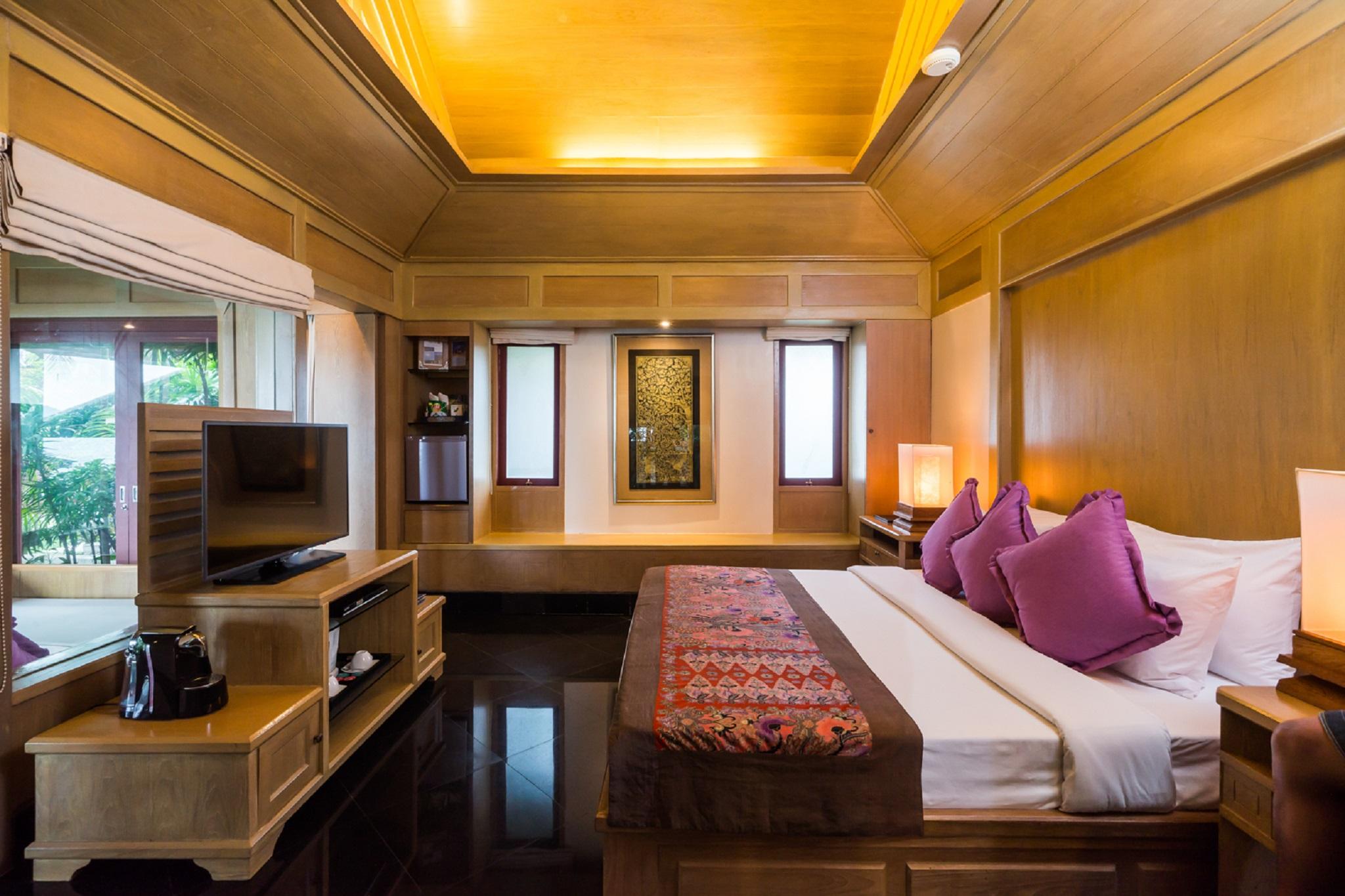 Chaweng Regent Beach Resort Extérieur photo A bedroom at the Royal Thai Police Museum